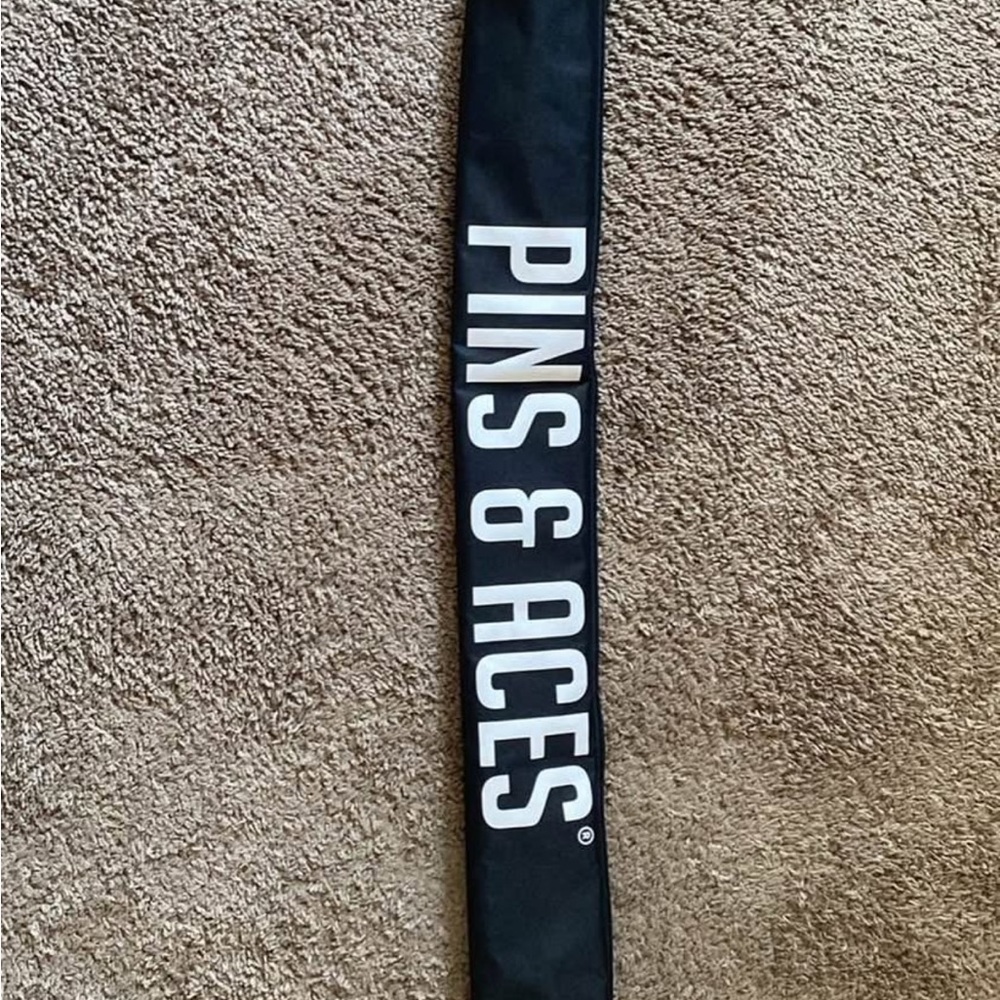 Pins & Aces Black Golf Beer Carrier